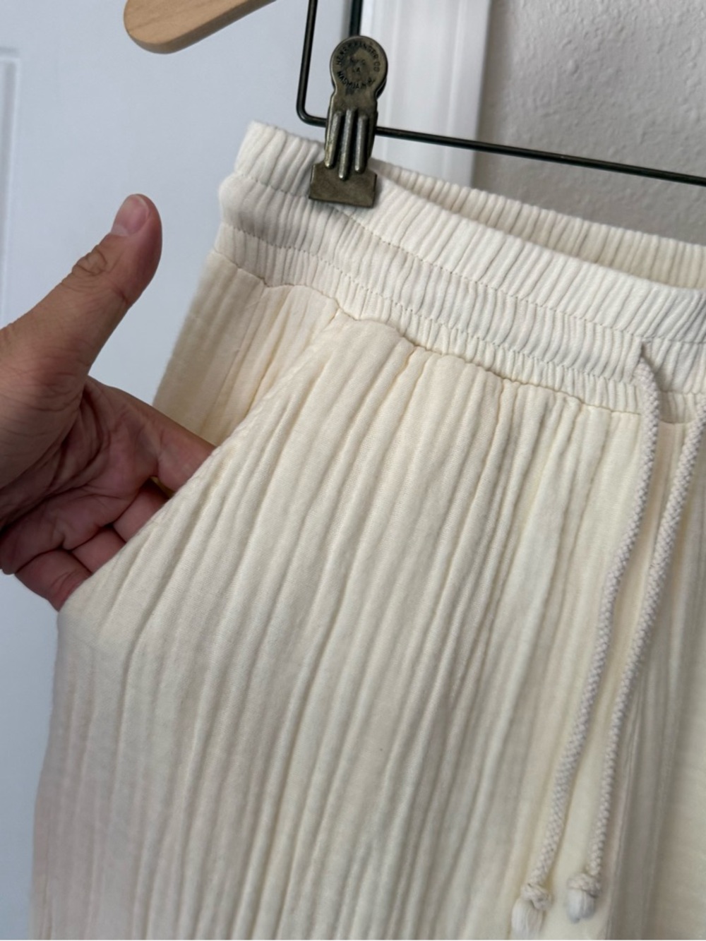 DONNI. off white cream gauze wide leg pull on drawstring waist pants - Picture 4 of 5
